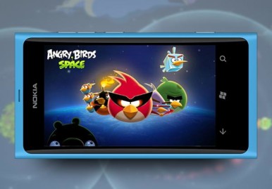 Angry Birds Space prvo stiže za telefone iz Lumia serije