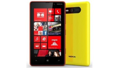 Windows Phone 8 ovom modelu i njegovom korisniku pruža veliki broj opcija